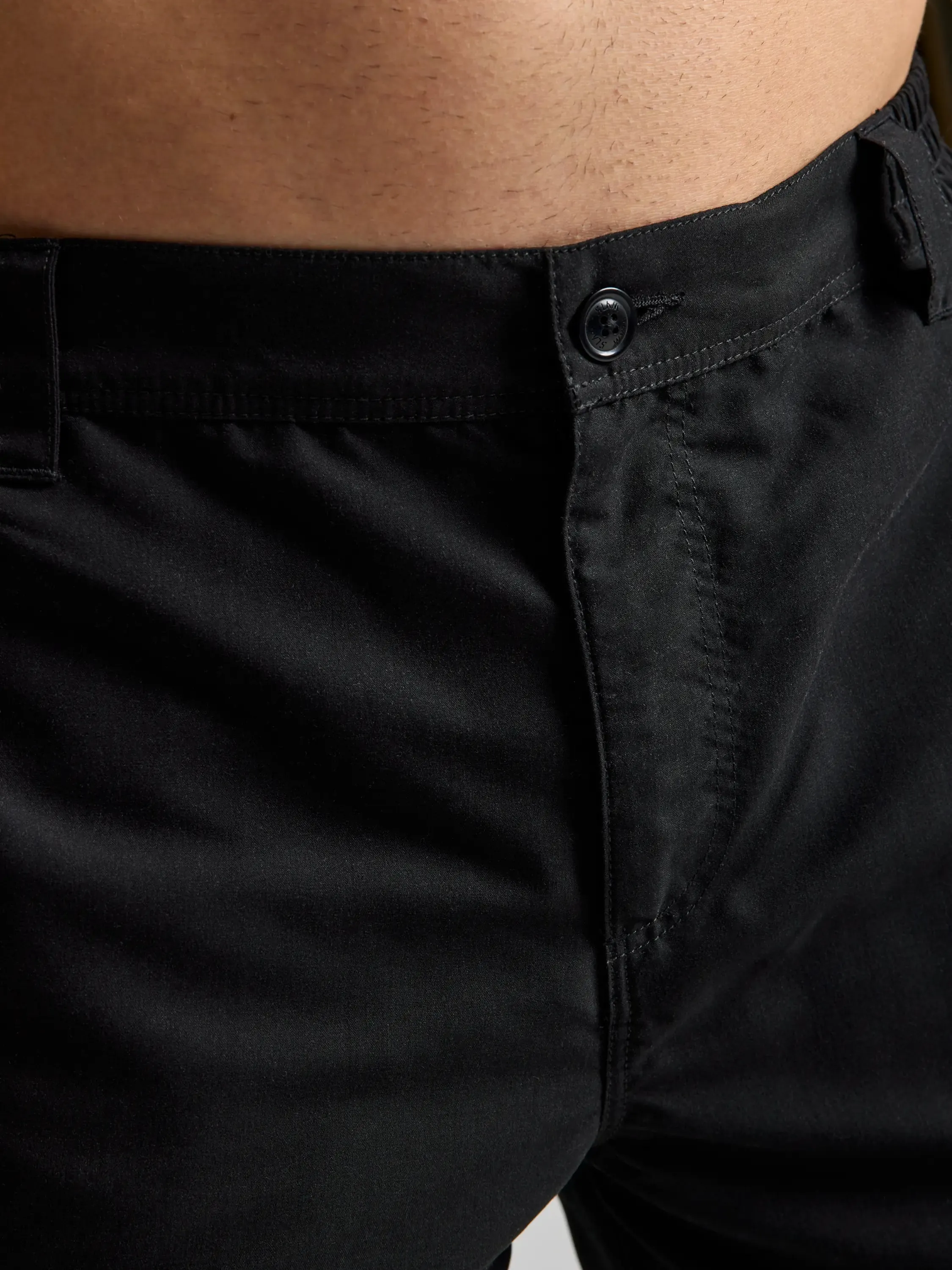 ACTIVE CARGO SHORT